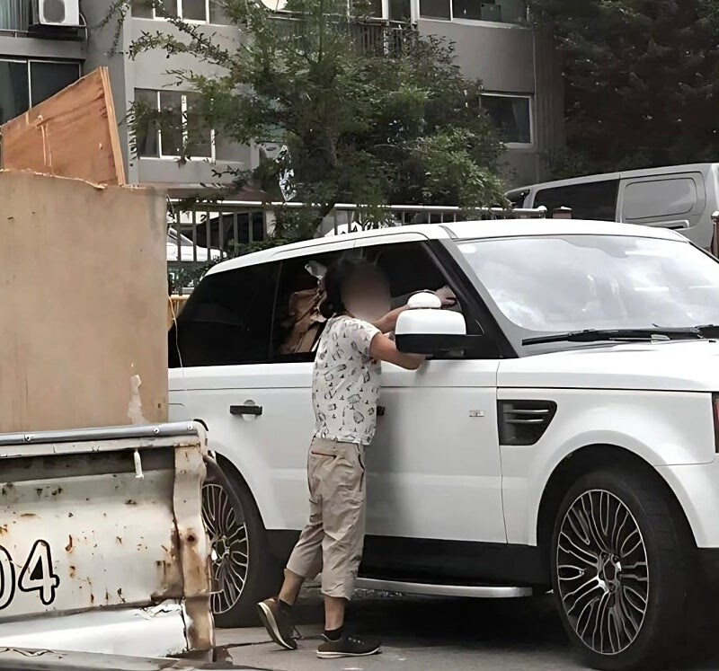 강남의 폐지줍는 차량 수준...._2.jpg