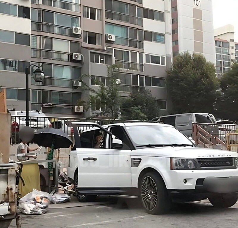 강남의 폐지줍는 차량 수준...._1.jpg