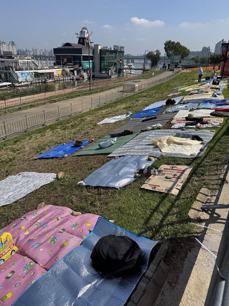 여의도 불꽃축제 하루전 상황_1.jpg