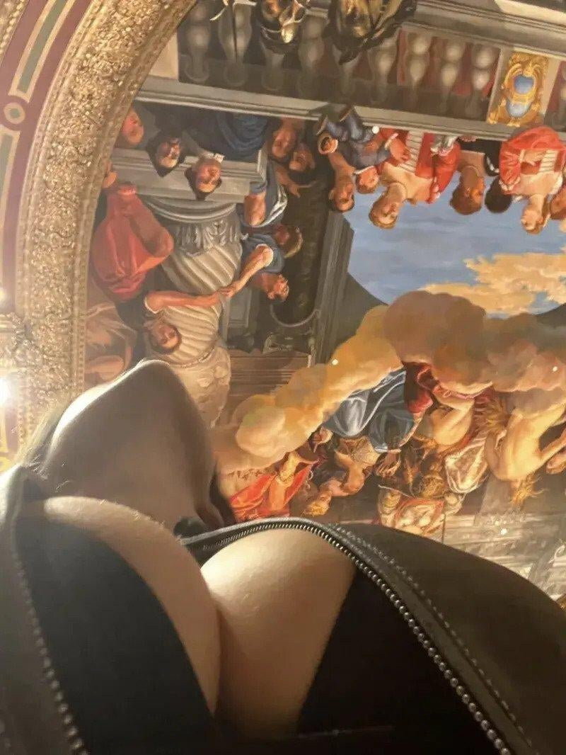 눈을 땔수가 없는 예술작품_1.jpg