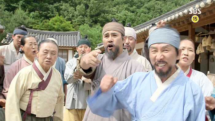 트럭에 치이고 눈을 떴더니 조선시대였다..._1.jpg
