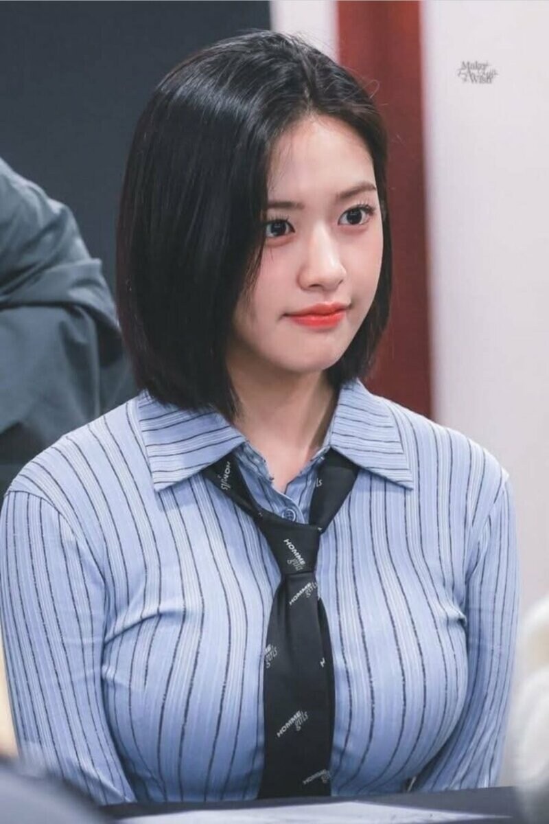 호불호 갈리는 복장 jpg_1.jpg