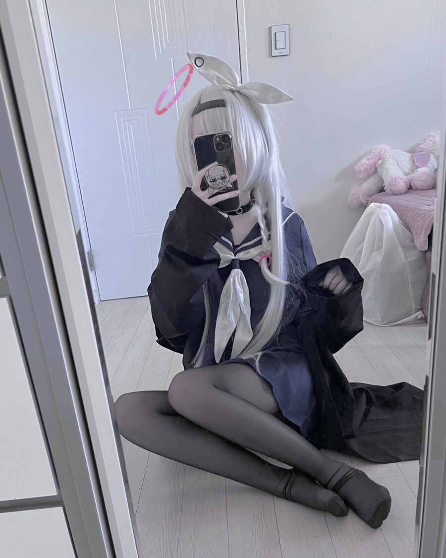 살짝 슬랜더인 코스어_1.jpg