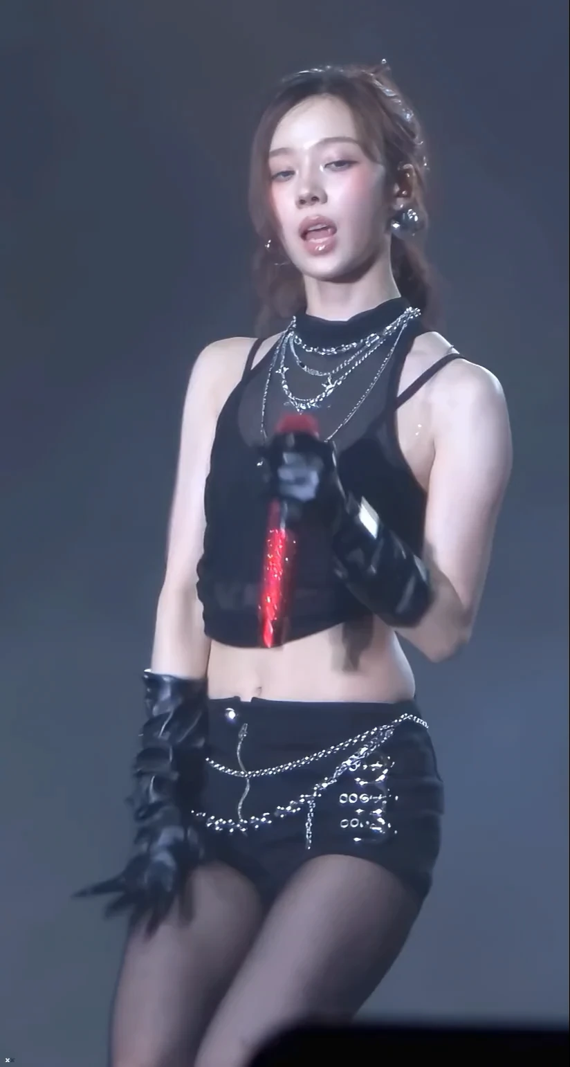 슬렌더 몸매 검스 jpg_2.webp