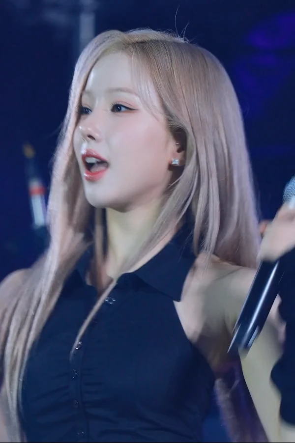 호불호 갈리는 겨드랑이 gif_2.webp