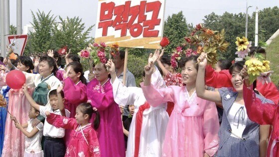 ??? : 한복같은거 제일 싫어. 그옷 내 평생 절대 입지 않을거야_10.jpg