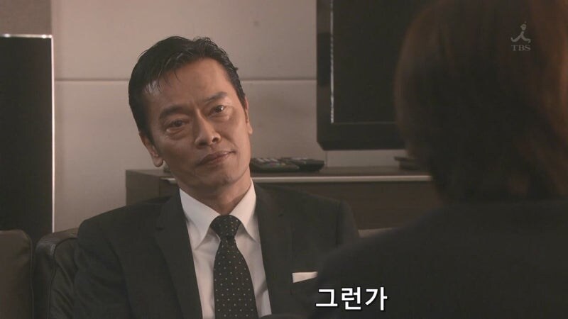 입싸한지 13년 만에 승진 기회를 얻은 남자직원_17.jpg