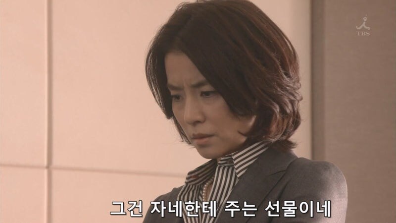 입싸한지 13년 만에 승진 기회를 얻은 남자직원_21.jpg
