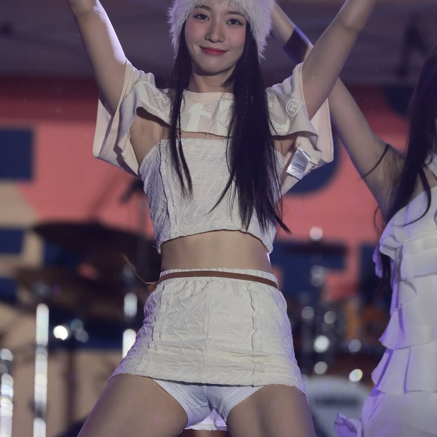 호불호 갈리는 복장 jpg_2.jpg