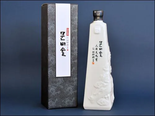 치치, 추석연휴니까 아냐가 어울리는 술 사왔어_9.webp