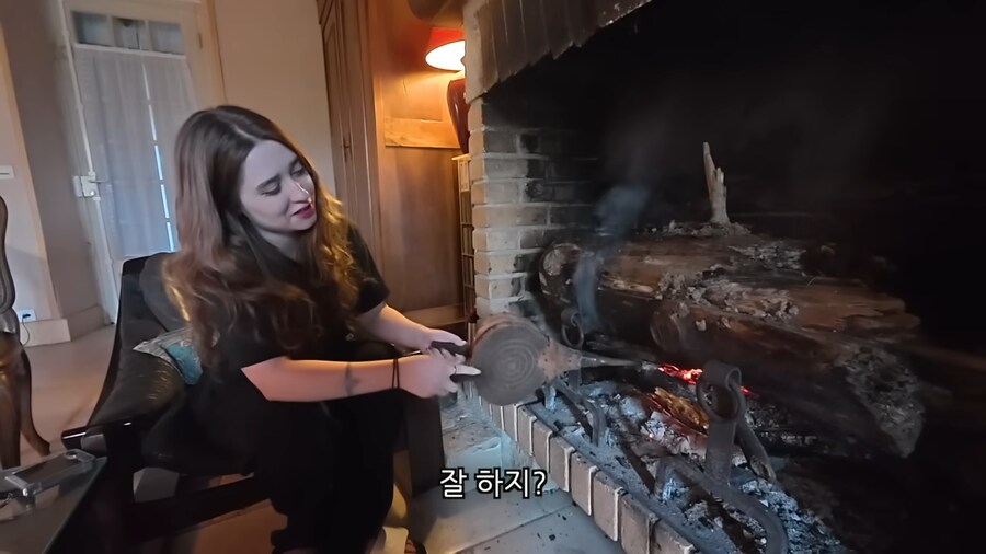 ??? : 자기야 나 여신같지 않아?.jpg_2.png