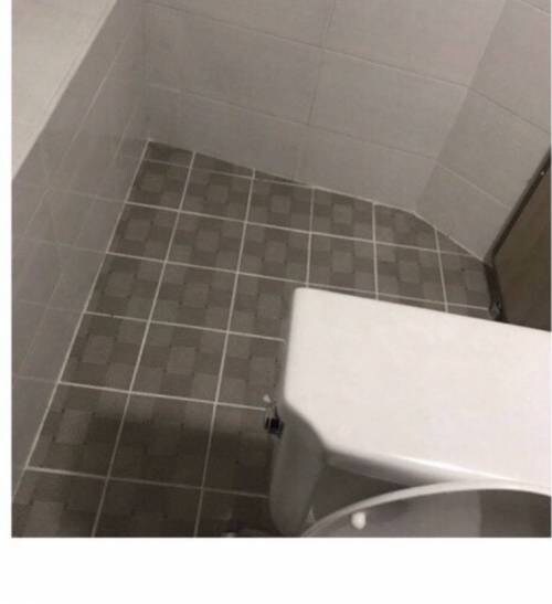 화장실 왔는데 여기 왜 이래_2.jpg