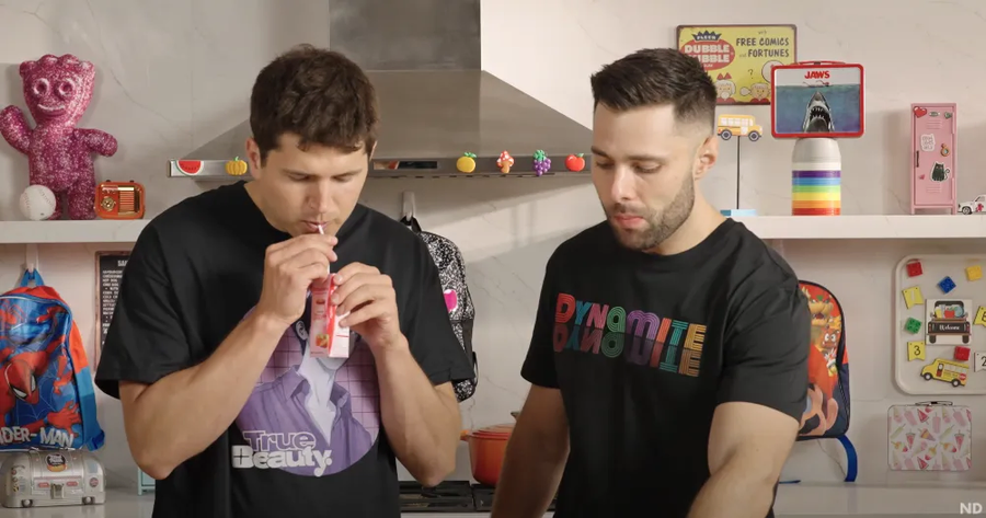 조회수 500만회 넘게 찍은 해외 대형 유튜버의 한국 급식_16.webp