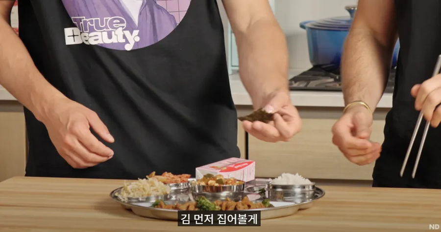 조회수 500만회 넘게 찍은 해외 대형 유튜버의 한국 급식_9.webp