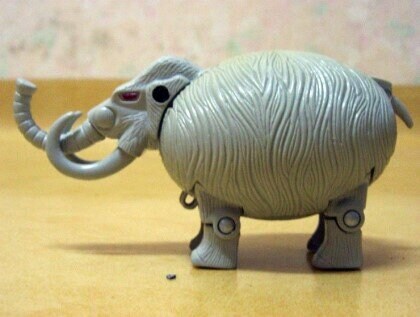 용가리치킨 장난감의 비밀_1.jpg