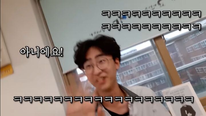 친구 한 명 보내버린 조나단_11.jpg