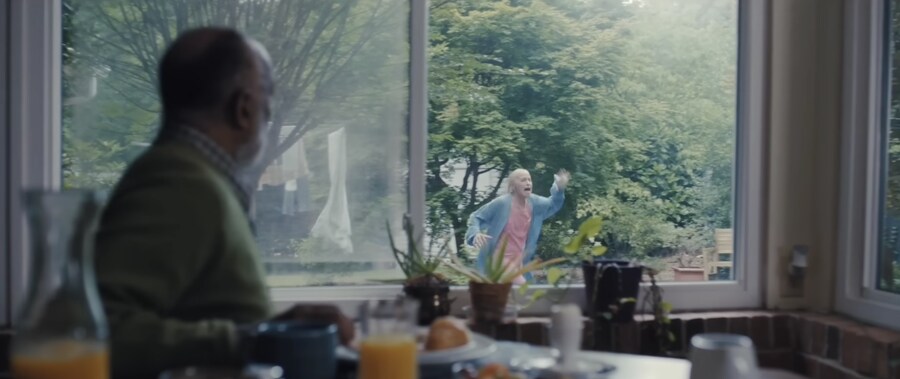 웨폰의 영화 예고편과 실체가 달랐던 장면_5.png