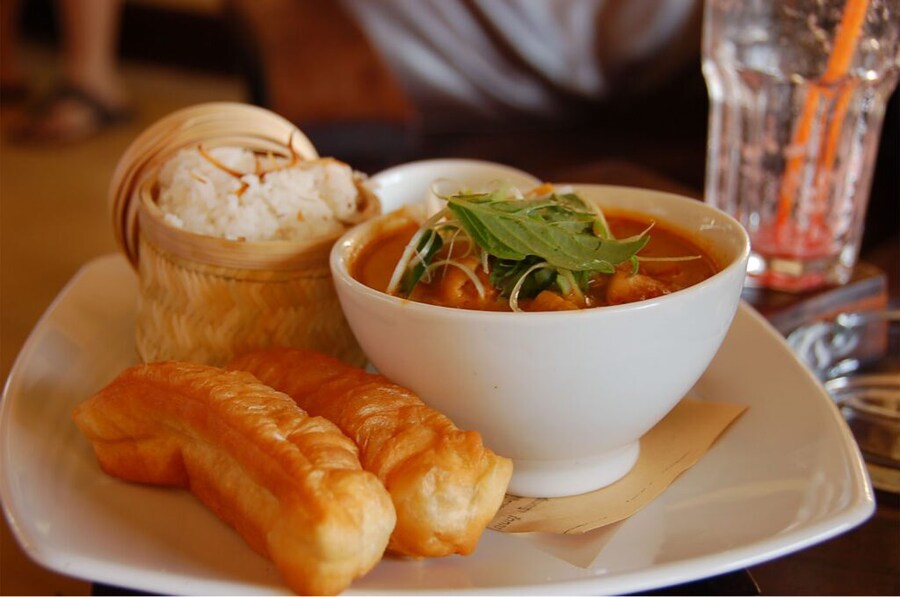 악성 전화에 시달리고 있는 캄보디아 식당.jpg_1.jpg