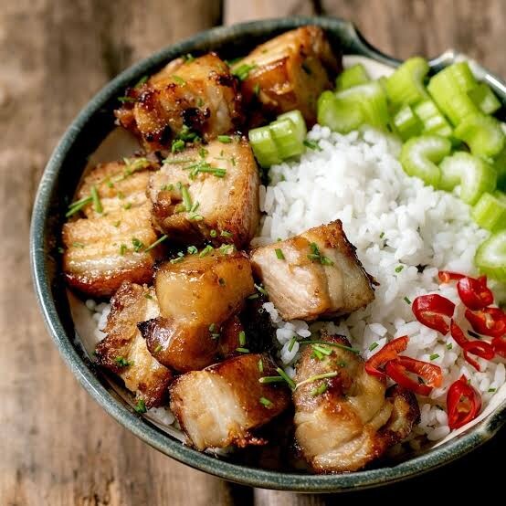 악성 전화에 시달리고 있는 캄보디아 식당.jpg_3.jpg