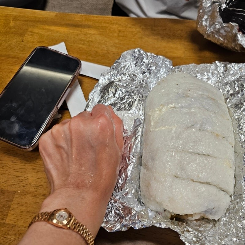 호불호 갈리는 9천원 참치김밥_2.jpg