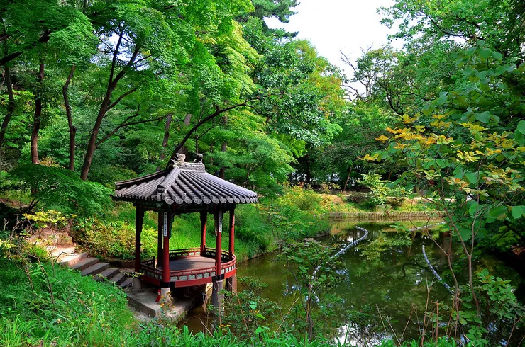 사극 드라마중에서 세트가 아닌 실제 궁궐에서 촬영한 장면_1.webp