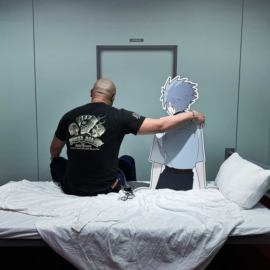야쿠자처럼 보이지만 그냥 평범한 오타쿠 연예인입니다_4.jpg