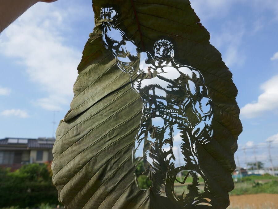 나뭇잎 잘라 그림 그리는 아트_15.jpg