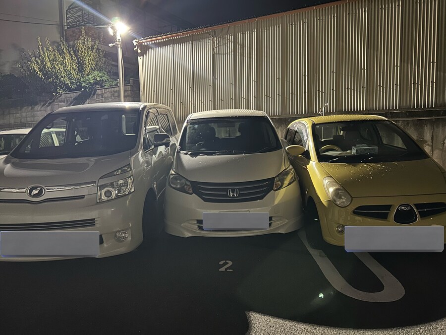 두 갸루누나 사이에 끼인 쇼타_2.jpg