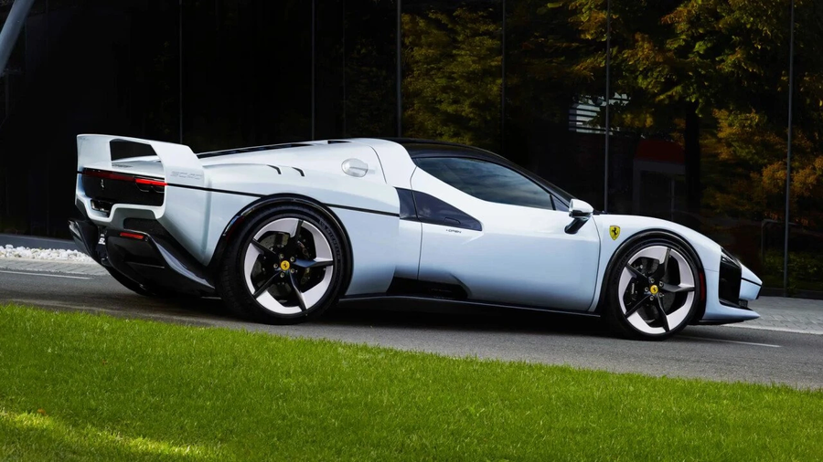 전 세계 한대뿐인 페라리 공개_6.webp