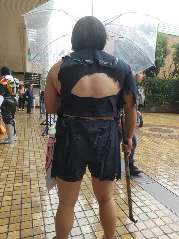 사일런트힐F)JK의 등짝_1.jpg