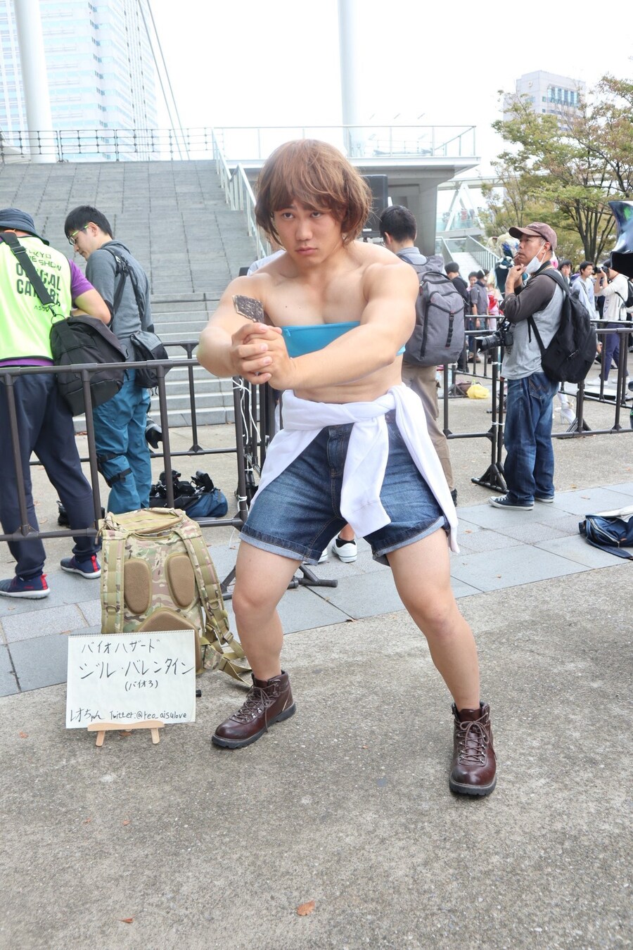 사일런트힐F)JK의 등짝_7.jpg