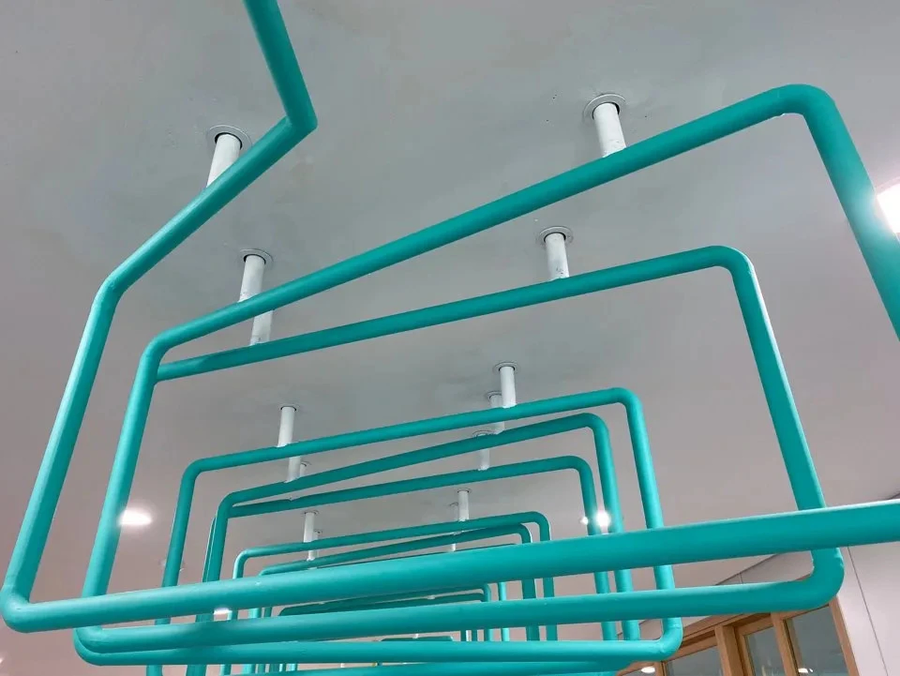 중학교에 설치한 철봉_2.webp