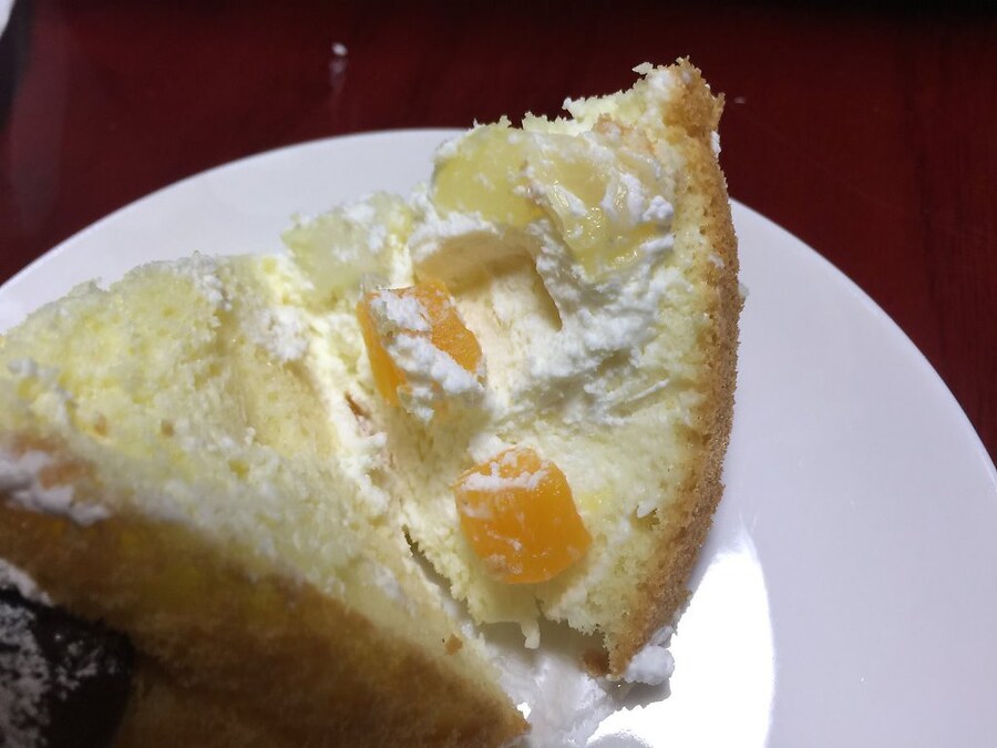 케이크 먹을때 취향 나뉘는 것_4.jpg