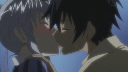 어느 남자고등학생이 신을 죽이고 하게되는거_3.jpg