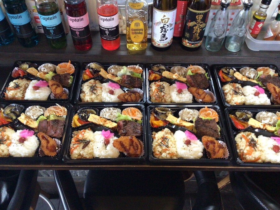 일본에서 불티나게 팔린다는 1000엔짜리 오마카세 도시락_1.jpg