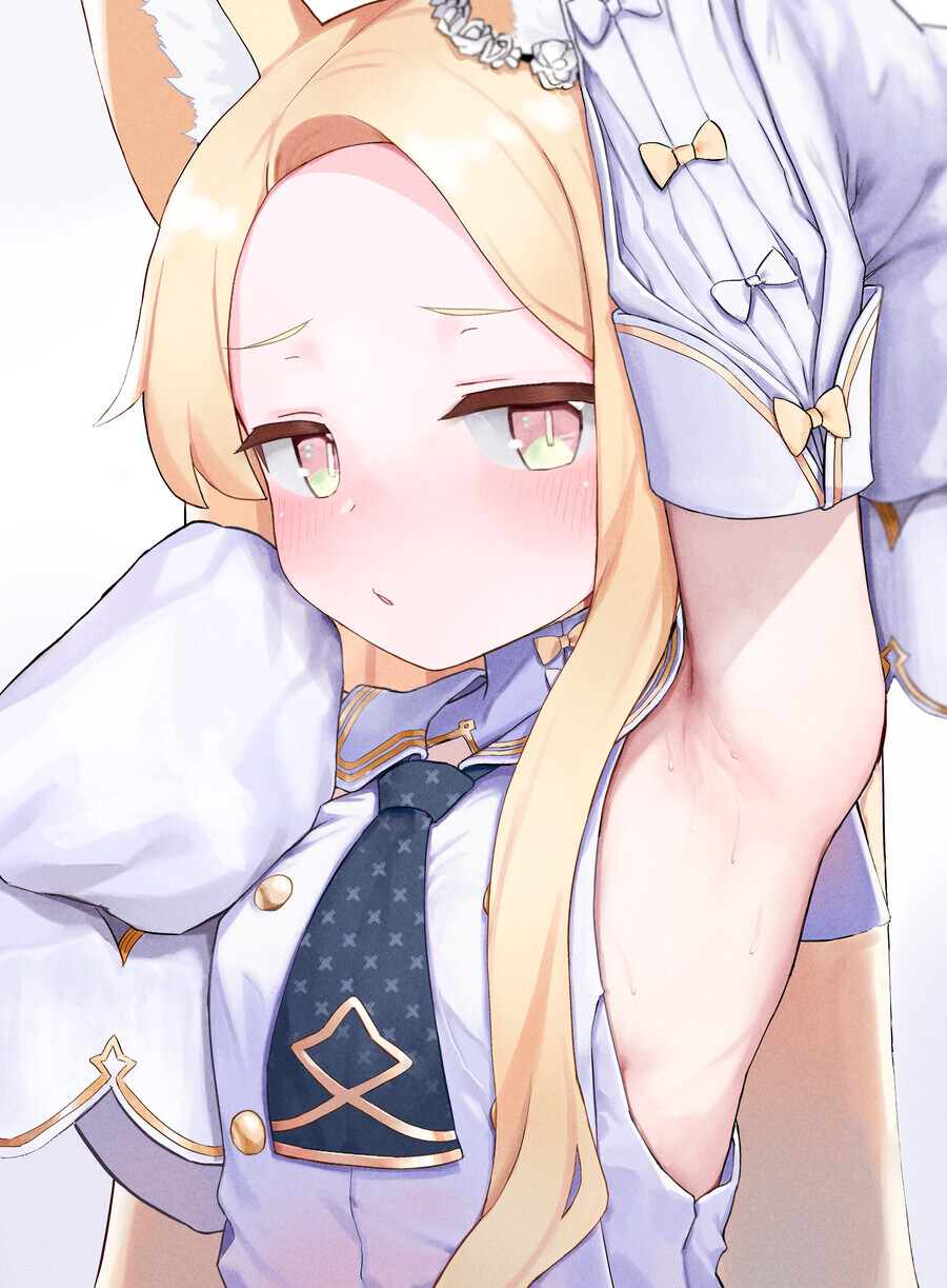 섹시 슬랜더가 맞으면 강의 열심히 들음_16.jpg