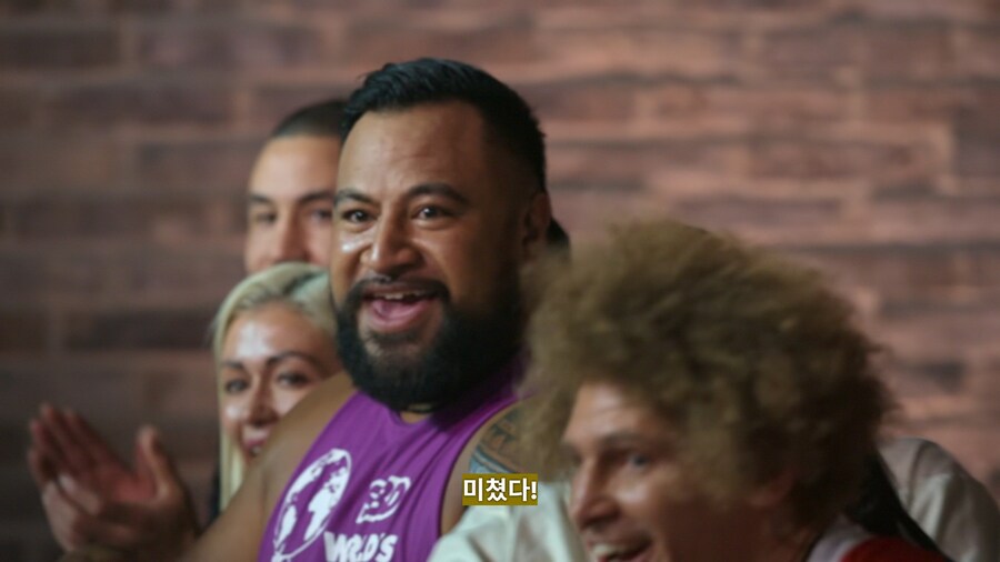 피지컬 아시아에서 팬미팅 하는 필리핀 아저씨_3.jpg