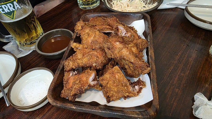 맥주보다는 소주가 어울리능 치킨_1.jpg