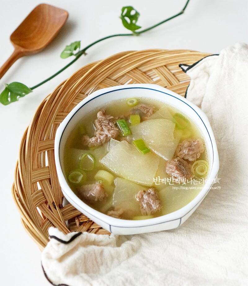 의외로 사람들이 쇠고기무국으로 오해하는것_2.jpg