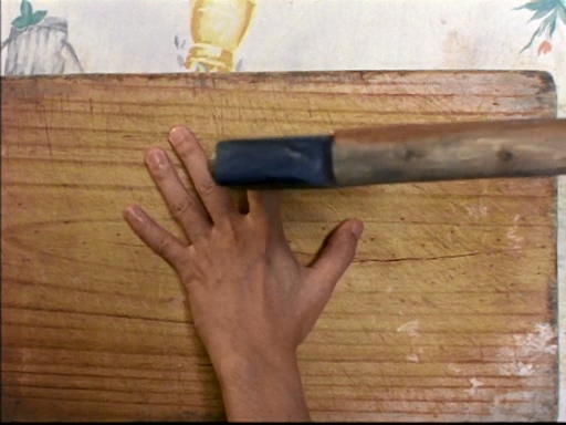 보험금을 타기 위해서 가족들이 사기를 치는 영화_9.jpg