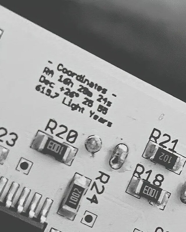 회로기판의 숨겨진 메시지들.jpeg_6.jpg