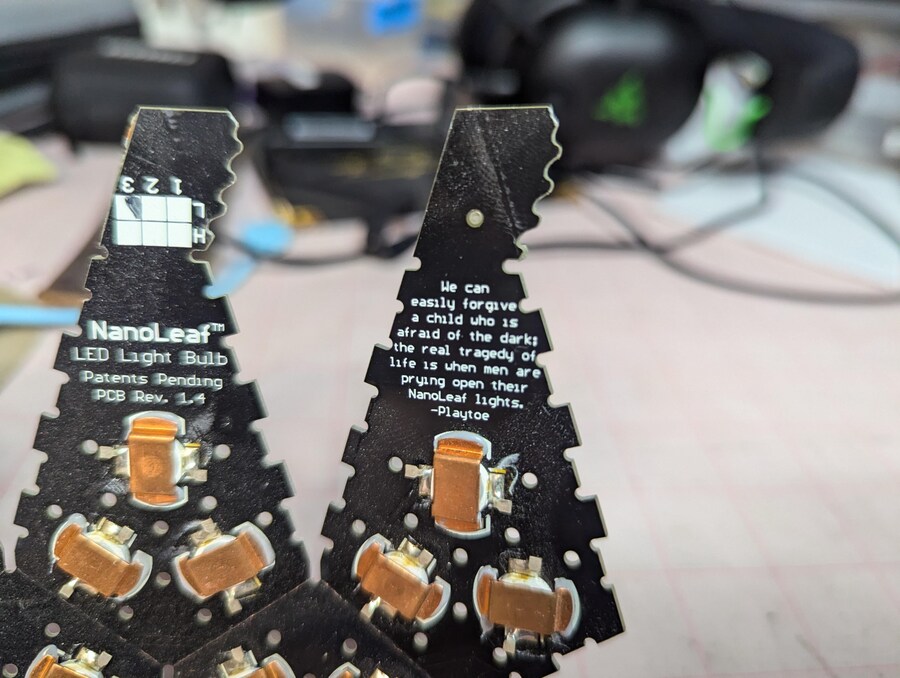 회로기판의 숨겨진 메시지들.jpeg_13.jpg