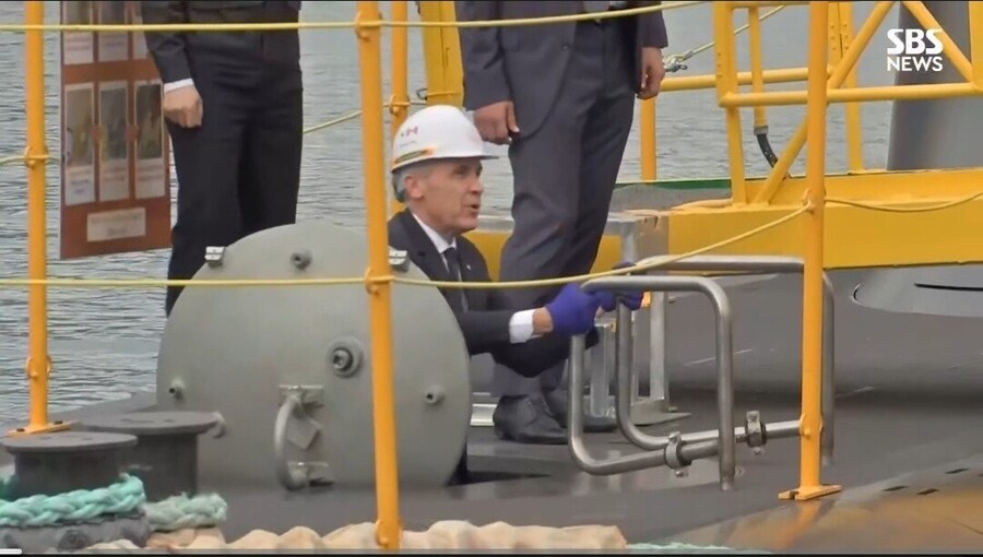 ??? : 어? 손님? 타셨으니 이제 중고인데 ㅎㅎㅎ 사셔야겠네_1.jpg