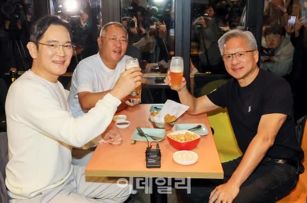 부자는 치킨 안 먹어 .짤_2.jpg