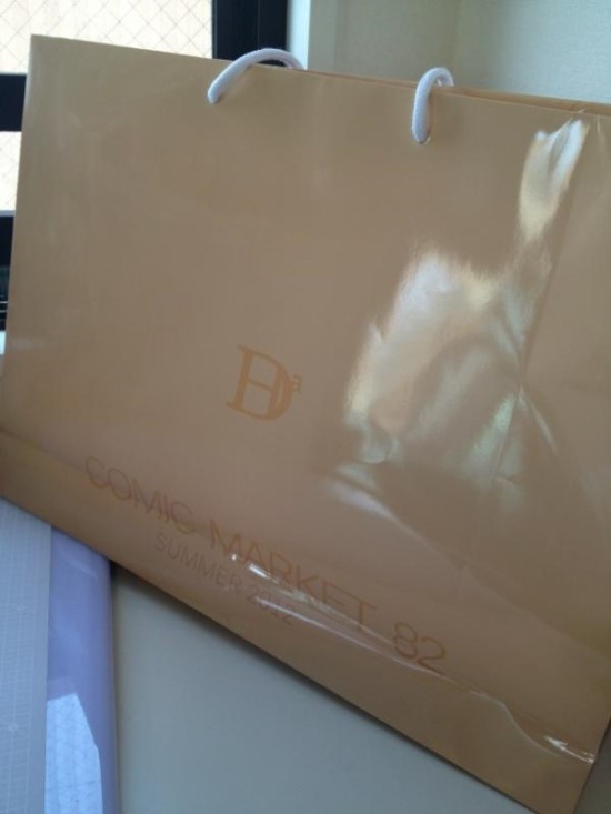 광기의 코미케 굿즈 레전드_1.jpg