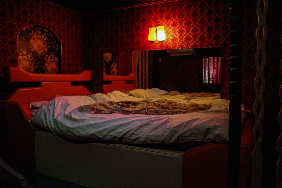 일본, 러브호텔의 야시꾸리한 조명_2.jpg