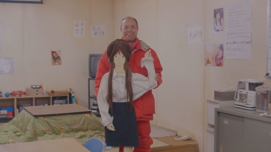 남극에서 여자에 굶주린 남자들의 최후_2.png