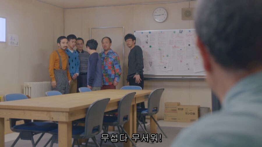 남극에서 여자에 굶주린 남자들의 최후_5.png