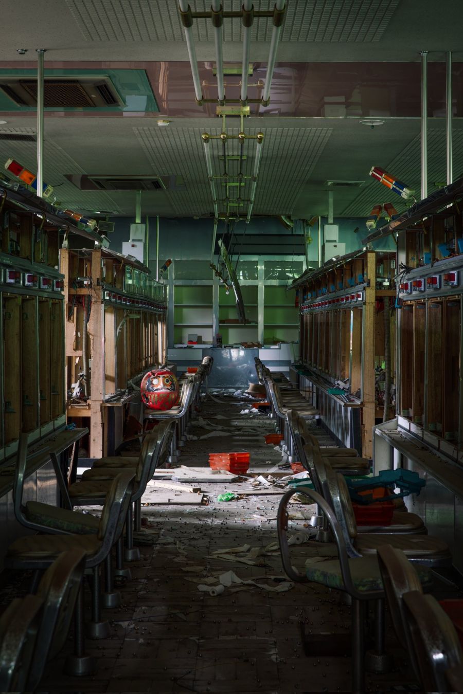 일본, 파칭코 가게 폐허_4.jpg