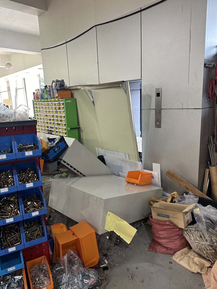 생산직 종사자들은 보자마자 비명을 지른다는 짤_1.jpg